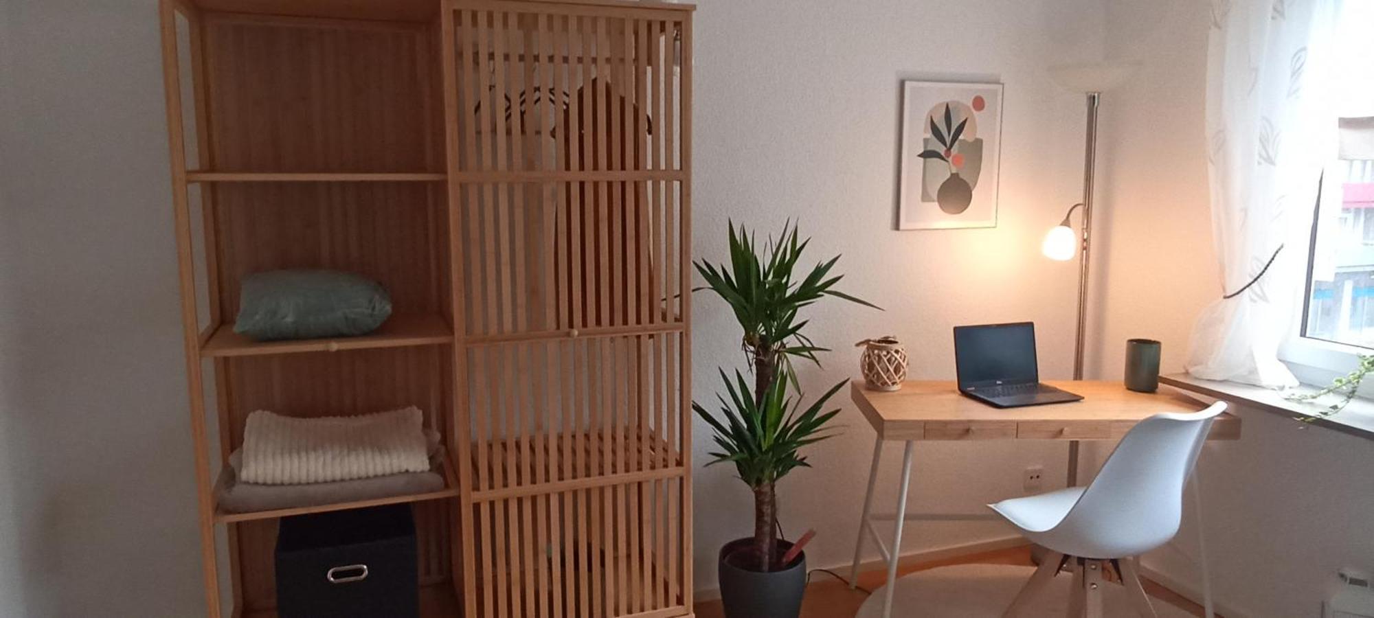 Gemuetliches Helles Apartment Mit Balkon Und Parkplatz Vor Der Tuer Im Zentrum Von Bayreuth Buitenkant foto