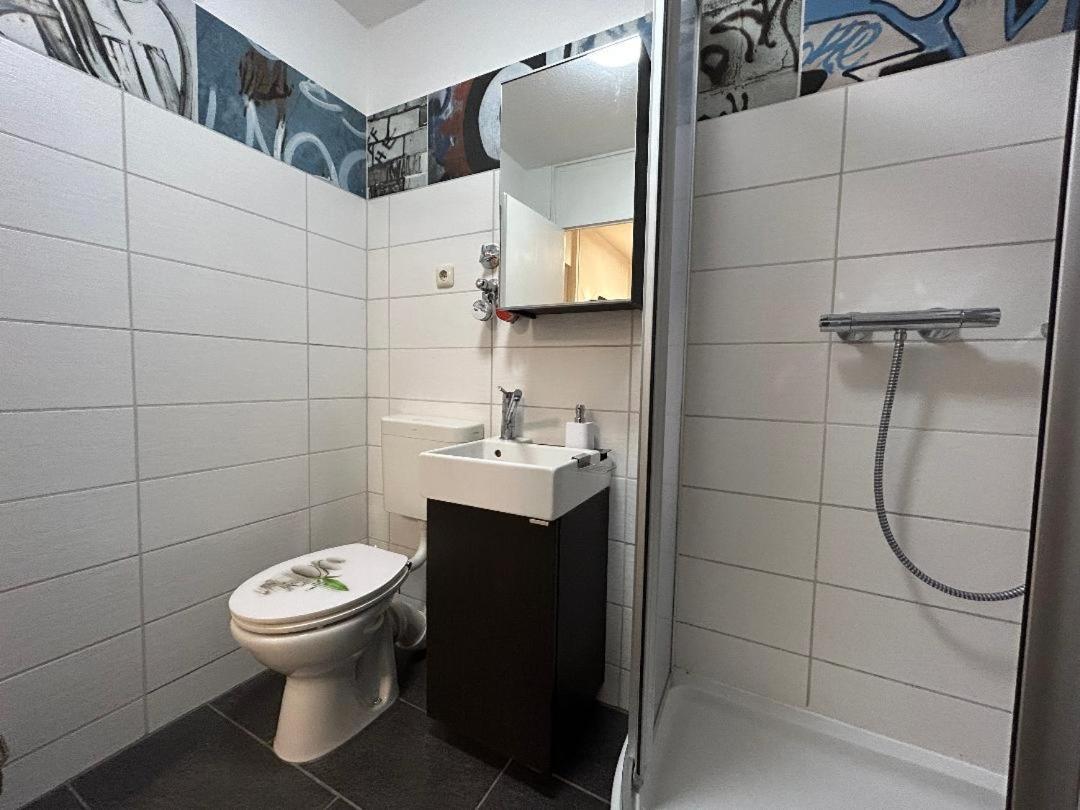Gemuetliches Helles Apartment Mit Balkon Und Parkplatz Vor Der Tuer Im Zentrum Von Bayreuth Buitenkant foto